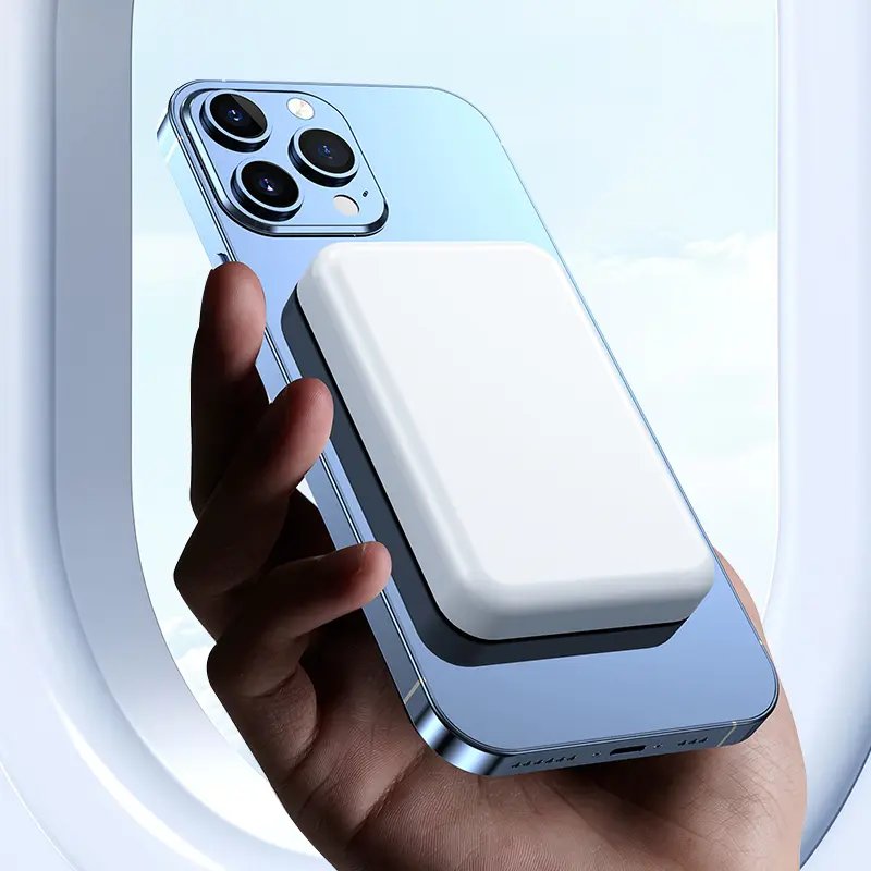 Woman relying on the Pomence power bank while traveling