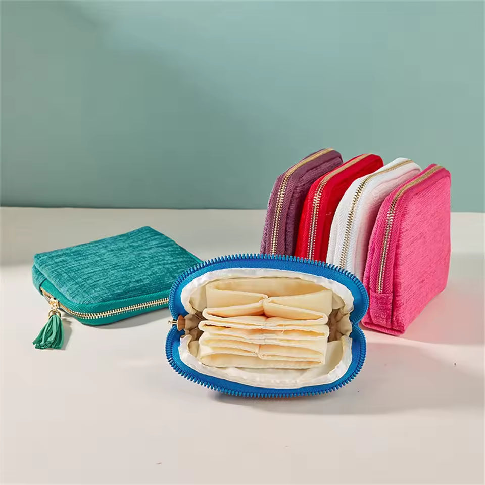 Travel Jewelry Organizer - Multiple Compartments with High Capacity