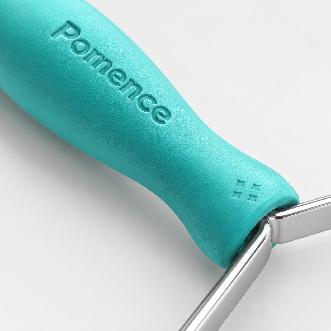 Rubber grip handle
